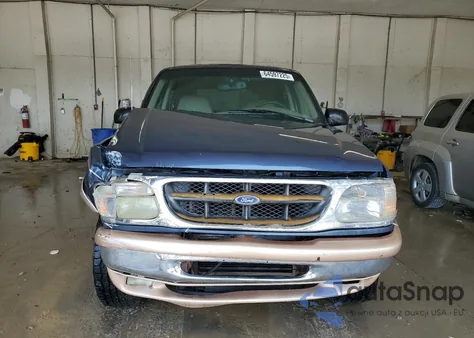 1998 Ford Explorer из США, поврежденный, VIN 1FMZU34E8WUA62410